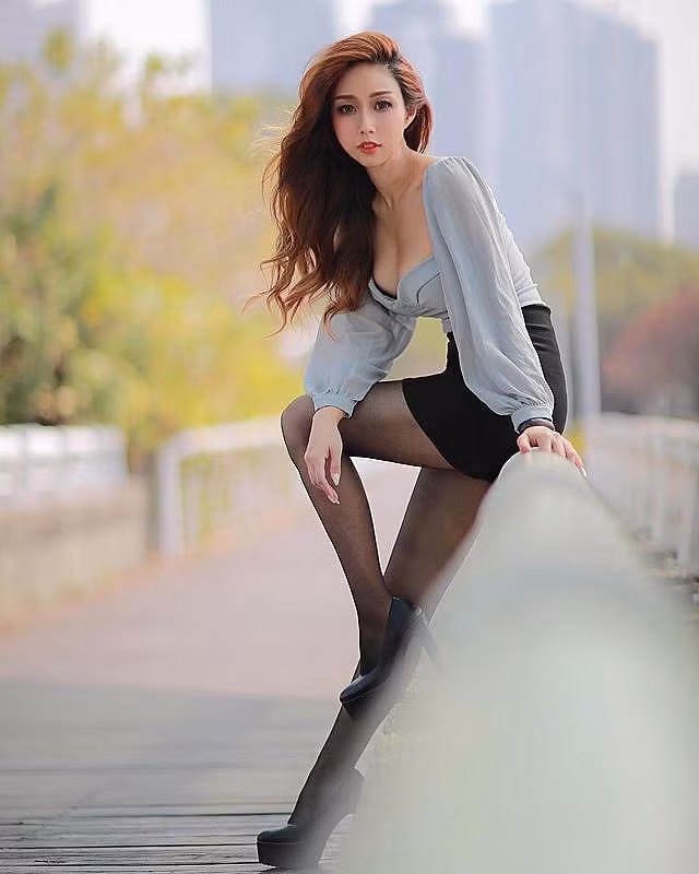 Cô nàng cho biết, chỉ cần có thể làm việc chăm chỉ, cô sẽ cống hiến hết mình, không để phụ lòng người hâm mộ.