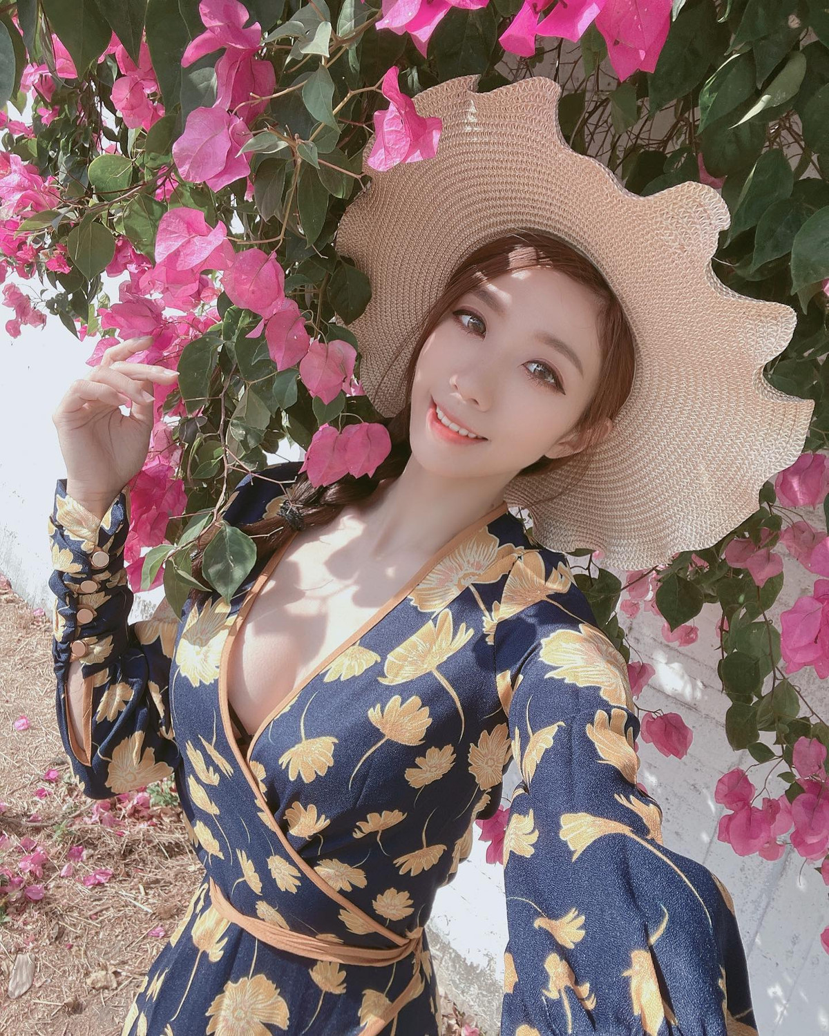  Hot girl Trương Vũ Đình, người Đài Loan, nổi tiếng với gương mặt xinh đẹp và thân hình chữ S đẹp mê người.