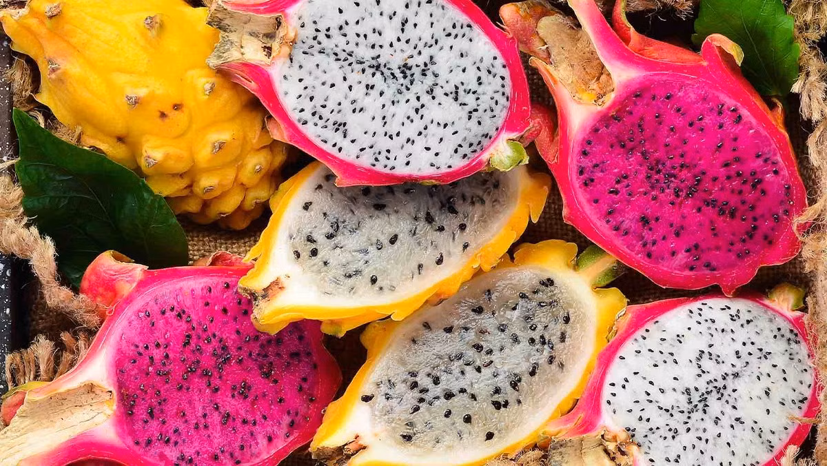 Thanh long ruột trắng cũng có những chất này, nhưng hàm lượng tương đối thấp. Vì vậy, khi muốn ăn thanh long, bạn cũng có thể suy nghĩ về dưỡng chất mà mình cần.