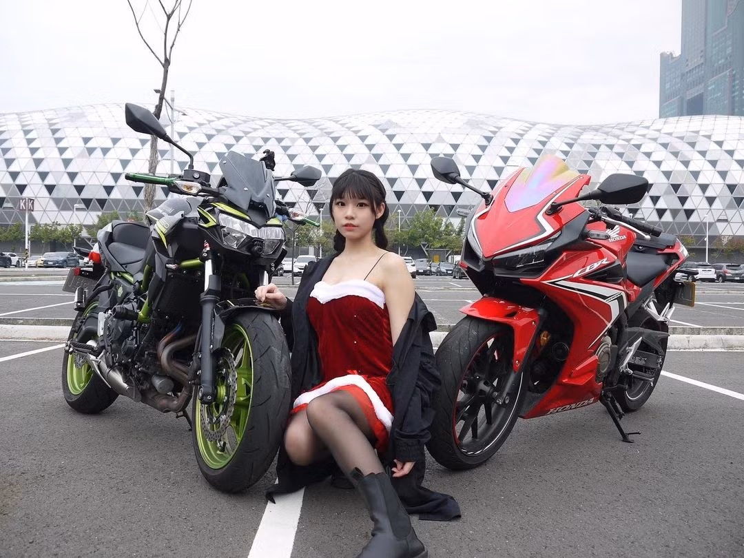 Cô cho biết, mỗi khi mệt mỏi, áp lực, chỉ cần được rong ruổi trên chiếc xe phân khối lớn yêu thích, cô sẽ được chữa lành.