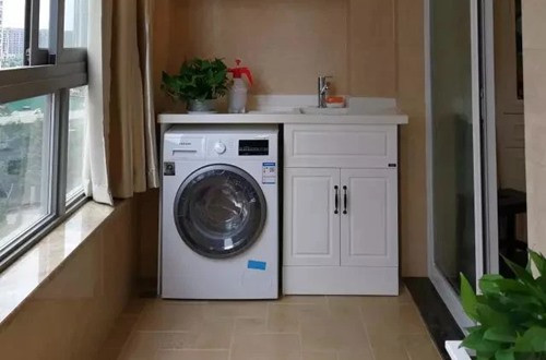 Truoc khi chet, con gai luon noi may giat hong: Su that dau long