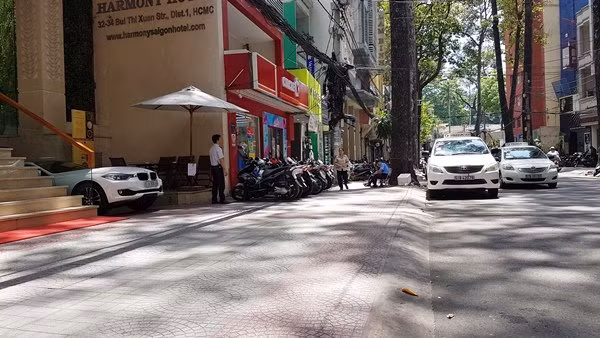 Chu tich TP.HCM: “Via he khong phai noi xoa doi giam ngheo“-Hinh-2