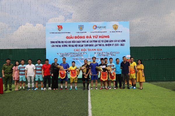FC Phong vien Thoi su vo dich Giai bong da Doan TNCS HCM Bo TLCSCD
