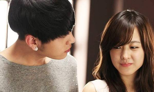 Phat hien bi mat khung khiep truoc ngay tai hon voi ban than cua vo cu