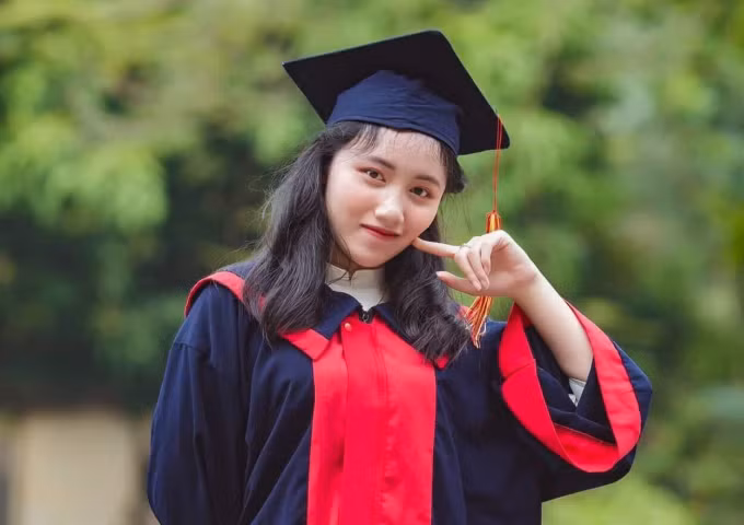 Thu Hà sẽ đăng ký xét tuyển nguyện vọng 1 vào ngành Y đa khoa và nguyện vọng 2 vào ngành Răng hàm mặt của Trường ĐH Y Hà Nội để theo đuổi niềm đam mê với ngành y của mình.