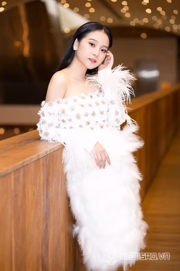 Bat ngo voi ban sao nhi cua Angela Phuong Trinh-Hinh-2