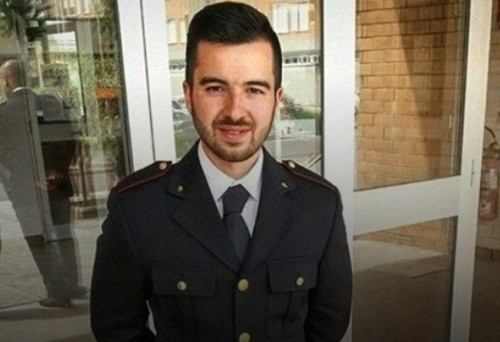 Chan dung canh sat tap su ban ha nghi pham khung bo Berlin