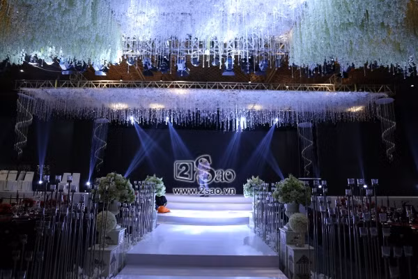 Hinh anh dau tien ve dam cuoi Tran Thanh va Hari Won-Hinh-4