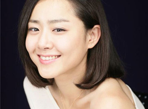 Lỗ tai lớn, vành tai rộng và dái tai dài là dấu hiệu của phụ nữ sống lâu.