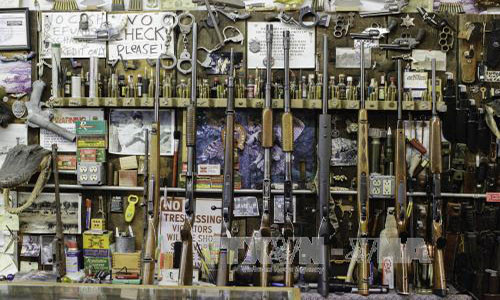 Một cửa hàng bán súng ở Mỹ.