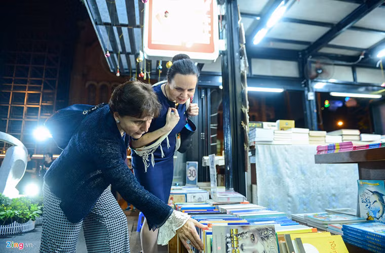 Bên cạnh các hoạt động trao đổi kinh tế, thương mại vốn rất phát triển trong vài năm qua, các đại sứ EU hy vọng EU và TP.HCM có thể mở rộng hợp tác toàn diện trong các lĩnh vực khác như giáo dục, công nghệ, năng lượng, phát triển bền vững...