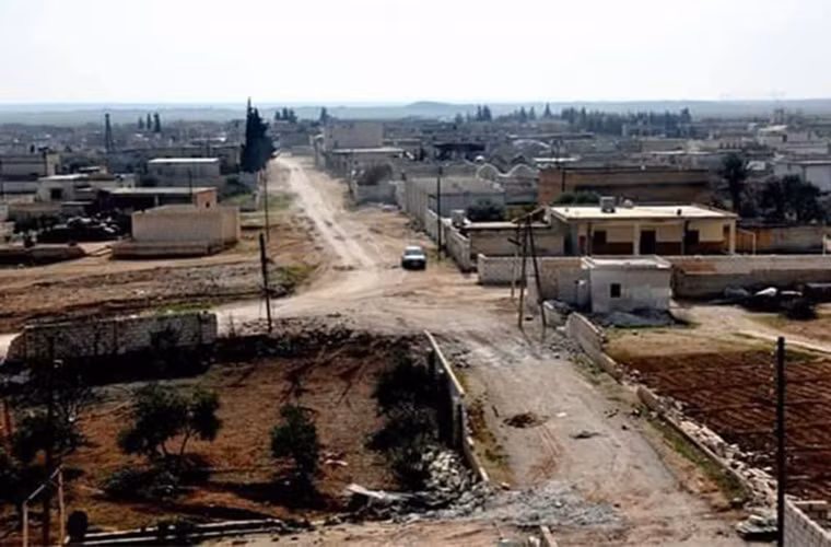 Kể từ đó, nhóm HTS liên tục mở cuộc phản công dữ dội nhằm vào các căn cứ của lực lượng chính phủ Damascus ở Đông Nam Idlib.