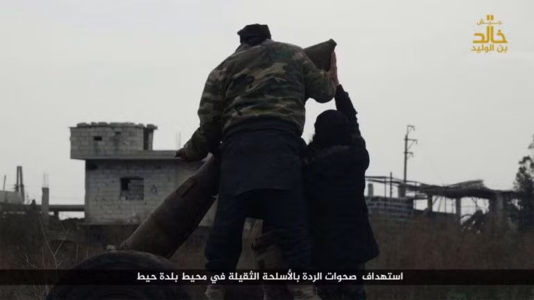 Sau cuộc giao tranh ác liệt, nhóm khủng bố này đã chiếm được nhiều cứ điểm xung quanh ngôi làng Hayat.