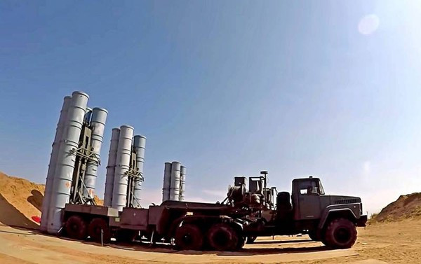 Đáng tiếc rằng tại Libya, S-300 tỏ ra tương đối đơn độc khi nó không có đầy đủ những điều kiện nói trên, chưa kể phiên bản xuất khẩu của S-300, Pantsir-S1 mà Nga đưa sang đây đã bị cắt giảm tính năng.