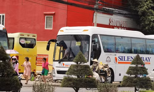 Khanh Hoa truc xuat 64 nguoi Trung Quoc ve nuoc