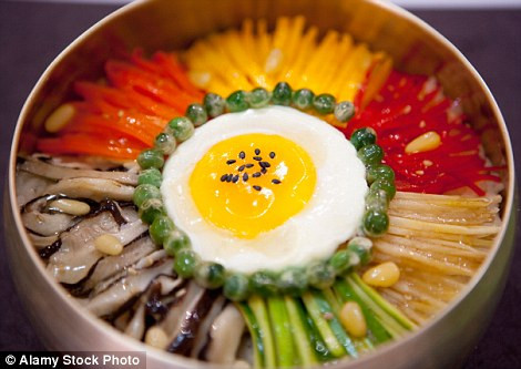 Đứng thứ 3 trong danh sách của Lonely Planet là Jeonju, Hàn Quốc nổi tiếng thế giới với những món ăn hấp dẫn. Trong đó, Jeonju là nơi "khai sinh" món bibimbap nổi tiếng trong giới ẩm thực.