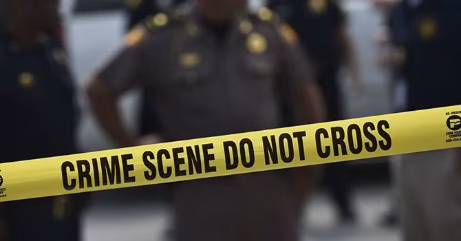 Ngày 25/9/1982, một người quản ngục đã dùng súng bắn chết 13 người, trong đó có 5 người con riêng của mình tại ngân hàng George ở Wilkes-Barre, Pennsylvania.