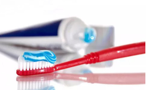 Suyt mat ca ham rang vi… danh rang sai cach