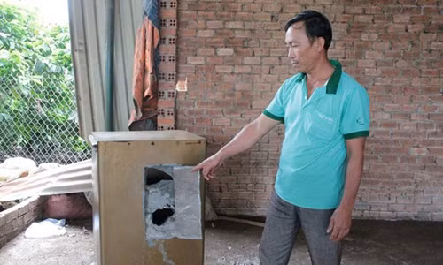 Khoa trai cua phong gia chu roi ung dung trom ket sat