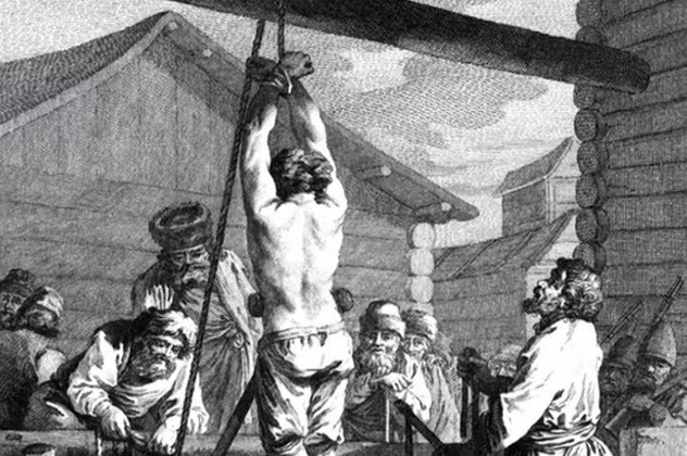 Trong khi đó, Peter Đại đế sử dụng roi da có buộc một cục sắt ở phần đầu để tra tấn tù nhân. Thỉnh thoảng, Sa hoàng này sử dụng roi da buộc một con dao nhỏ dài khoảng 1,3 cm sắc nhọn đánh vào cơ thể tù nhân. Peter Đại đế còn sử dụng các thanh sắt nung đỏ dí vào người phạm nhân khiến họ đau đớn tột độ về mặt thể xác.