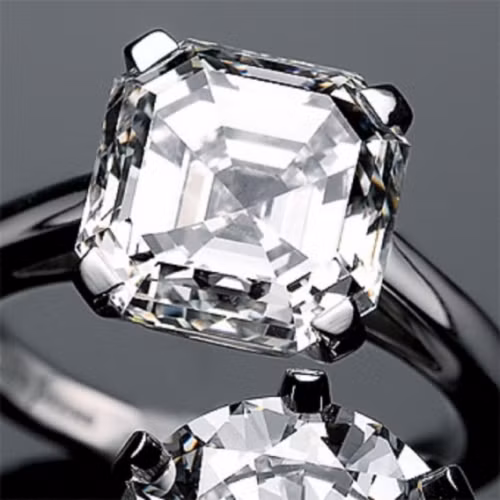 Nhung chiec nhan co gia hang chuc ty dong gay choang-Hinh-2