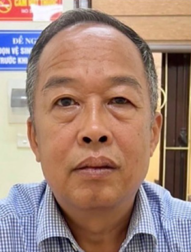 Bị can Trần Văn Dự - nguyên Phó Cục trưởng Cục Quản lý xuất nhập cảnh Bộ Công an đã nhận hối lộ 7,6 tỷ đồng.