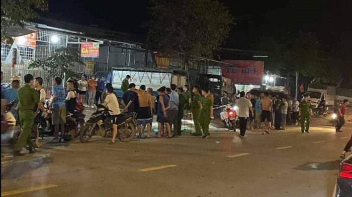 Hậu quả khiến ông Đ. bị thương nặng, được đưa đi cấp cứu tại Bệnh viện Đa khoa tỉnh Bắc Giang. Nhận tin báo, Công an huyện Tân Yên tổ chức lực lượng điều tra làm rõ đến 21h đã bắt giữ đối tượng Dương Đông Hưng tại nhà ở thôn Hồ Tiến, xã Hương Vỹ, huyện Yên Thế. 