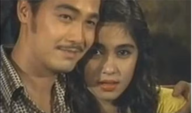 "Nữ hoàng ảnh lịch" tiếp theo đình đám không kém Diễm Hương là Việt Trinh. Vẻ đẹp trong sáng cùng đôi mắt đượm buồn của Việt Trinh khiến nhiều người mê đắm. Cô tham gia trên 20 phim cùng Lý Hùng và đều vào vai cặp đôi.