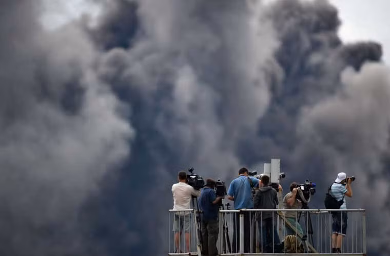 Hơn 20.000 người đã đến xem chương trình Aviamiks hôm 1/6 trong khuôn khổ Aviadarts-2015. Theo BBC, số lượng người tập trung đông như vậy chưa hề quan sát thấy trong các cuộc thi lần trước.