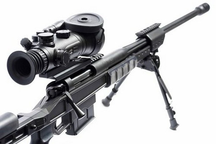 Hai phiên bản chính của loại súng này sử dụng loại đạn 7.62x51mm (.308 Win) cho tầm bắn ngắn và loại đạn .338 Lapua Magnum (8.6x70mm) cho tầm xa.