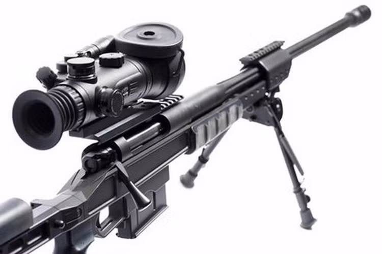 Hai phiên bản chính của loại súng này sử dụng loại đạn 7.62x51mm (.308 Win) cho tầm bắn ngắn và loại đạn .338 Lapua Magnum (8.6x70mm) cho tầm xa.