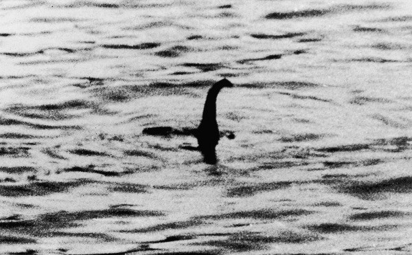 Quái vật hồ Loch Ness, thường còn được gọi là Nessie, là loài động vật chưa thể xác định được sống tại hồ Loch Ness, gần thành phố Invernes (Scotland). Theo ghi chép, vào năm 1802, người nông dân tên là Anderson đã trông thấy một con quái vật rất to, dài chừng 45 m, trồi lên mặt nước. Tuy nhiên phải đến tận năm 1933, hình ảnh đầu tiên của quái vật Loch Ness mới được chụp lại.