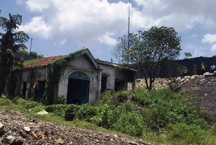 Ngôi nhà hoang nơi phát hiện sự việc.