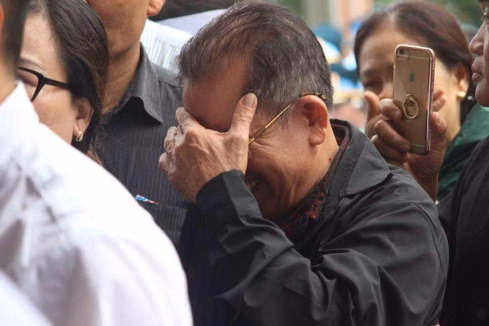 Bản thân ông Mỹ cũng từng công tác trong quân đội ở chiến trường miền Nam trong cuộc kháng chiến chống Mỹ cứu nước. Nhưng mất mát với ông là quá lớn khi người đầu bạc phải tiễn người đầu xanh.