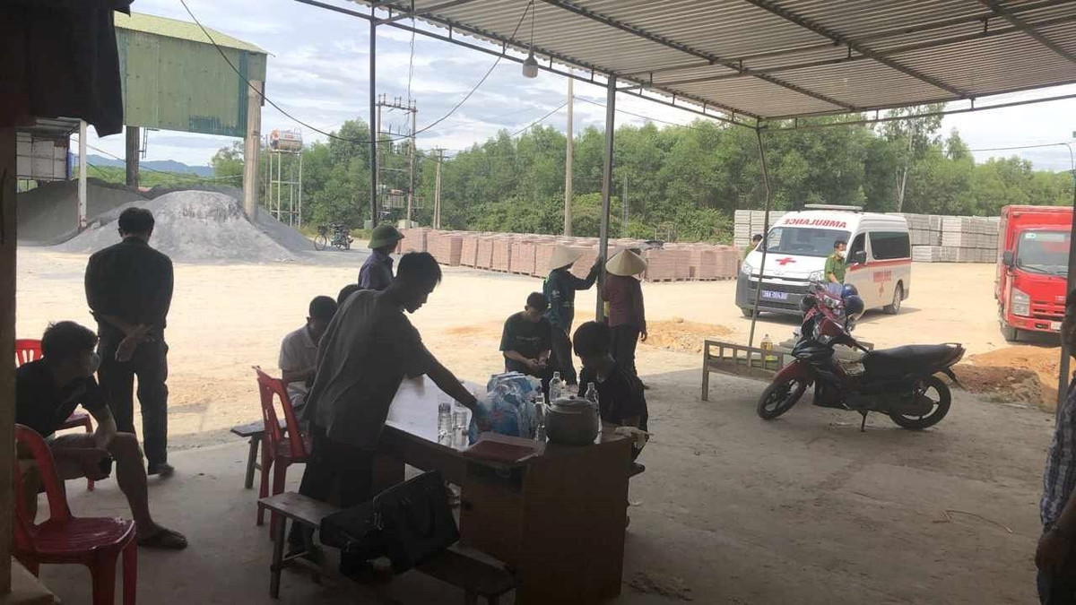 Hà Tĩnh: Phát hiện nam công nhân tử vong bất thường tại nhà máy gạch Ha Tinh: Phat hien nam cong nhan tu vong bat thuong tai nha may gach