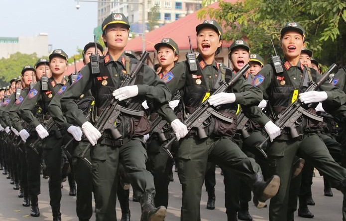 Hiện tại, ngoài Việt Nam trên thế giới còn khoảng gần 80 quốc gia khác cũng đang sử dụng khẩu súng này. Thậm chí, Đức đã bán thiết kế cho hơn 10 quốc gia khác để những biến thể của khẩu MP-5 được sản xuất gần như khắp thế giới. Nguồn ảnh: TL.