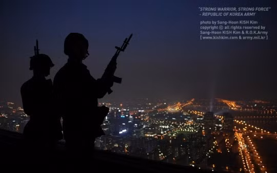 Khẩu pháo này có tới 6 nòng, tốc độ bắn tối đa 6000 viên mỗi phút. Cỡ đạn mà khẩu Vulcan sử dụng là 20x102mm - đủ để "xé toạc" mọi loại chiến đấu cơ hiện đại nhất. Nguồn ảnh: BI.