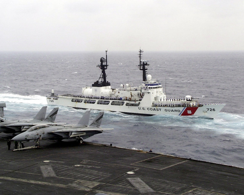 Nguyên bản, tàu được trang bị một khẩu pháo 76mm cùng với hệ thống pháo cao tốc Phalanx CIWS. Ngoài ra, tàu còn được trang bị hệ thống radar AN/SPS-40. Nhiều khả năng, hệ thống pháo 76mm sẽ không bị tháo bỏ nhưng toàn bộ pháo cao tốc và radar sẽ sớm bị Mỹ "lột sạch" trước khi bàn giao cho Việt Nam. Nguồn ảnh: Pinterest.