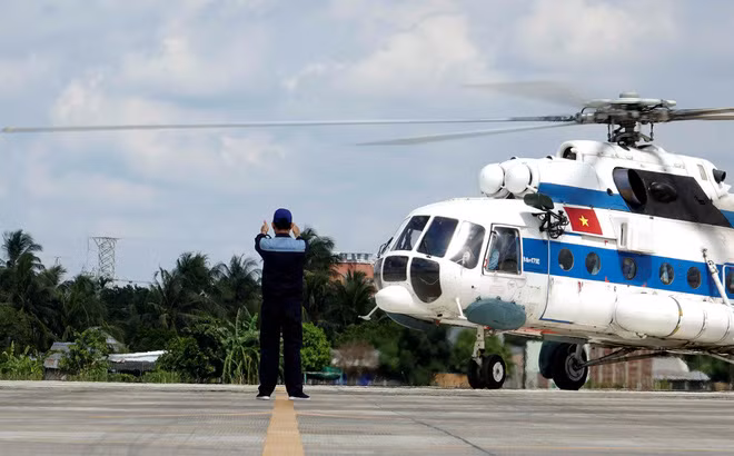 Mi-171E là loại trực thăng vận tải đa dụng do Ulan-Ude Aviation Plant - một công ty con của hãng Trực thăng Nga chế tạo, sản xuất dựa trên phiên bản Mi-8 huyền thoại trong quá khứ. Nguồn ảnh: Jetphoto.