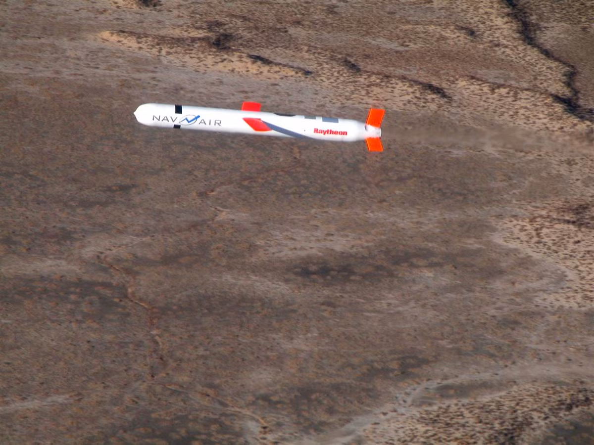 Các chuyên gia khẳng định nếu có một cuộc đảo chính quy mô lớn, rất nhiều khả năng Mỹ sẽ phối hợp cùng với Colombia. Trong đó, Mỹ cung cấp tiền và vũ khí còn Colombia với lãnh thổ cạnh Venezuela và hiện đang có rất nhiều người tị nạn Venezuela sẽ là nơi huấn luyện, trang bị vũ khí và bàn đạp để đổ quân. Nguồn ảnh: Pinterest.