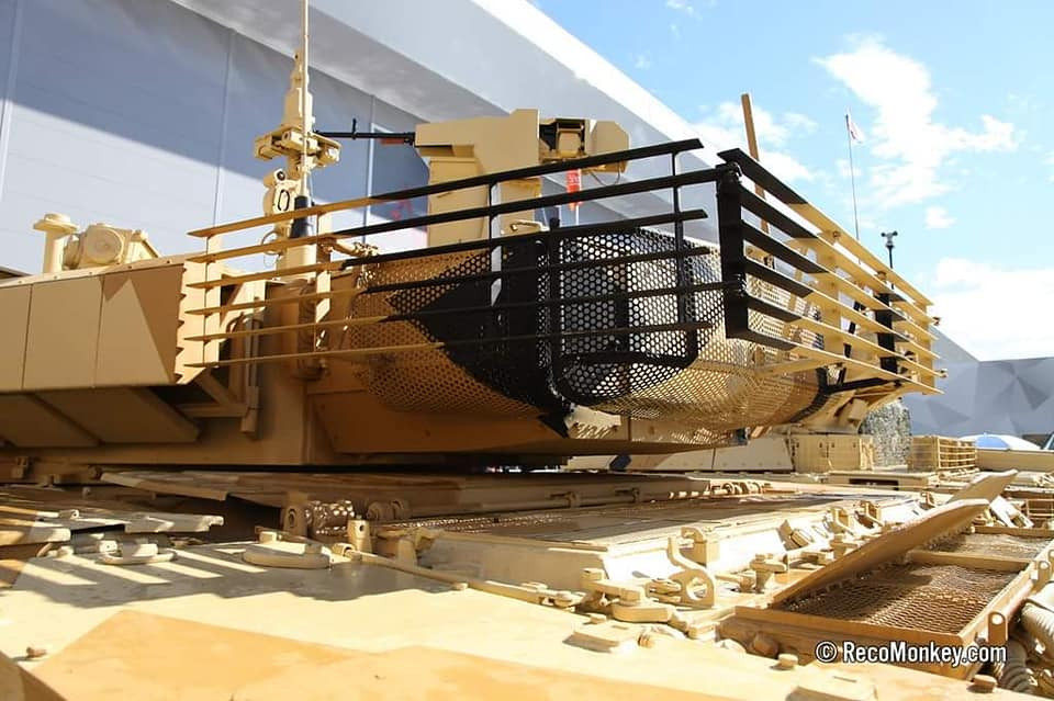 Ở phiên bản này, một vài thay đổi mang tính cách mạng đã xuất hiện trên xe tăng T-90MS. Nguồn ảnh: Reco.