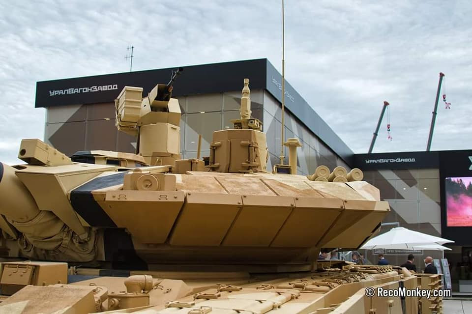 Hệ thống súng máy trên nóc xe tăng T-90MS cũng đã được chuyển thành súng tự động điều khiển từ xa, trưởng xa không cần thò người ra ngoài xe tăng để sử dụng súng như trước đây. Nguồn ảnh: Reco.