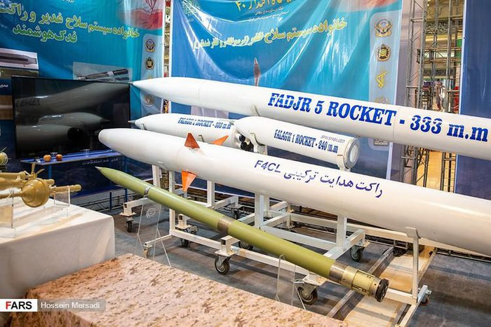 Tới nay, Iran đã tuyên bố sở hữu 5 phiên bản khác nhau của loại đạn phản lực này, mỗi phiên bản lại có nhiều bản cải tiến khác nhau, sử dụng được nhiều kiểu cơ cấu phóng khác nhau. Nguồn ảnh: BMDP.