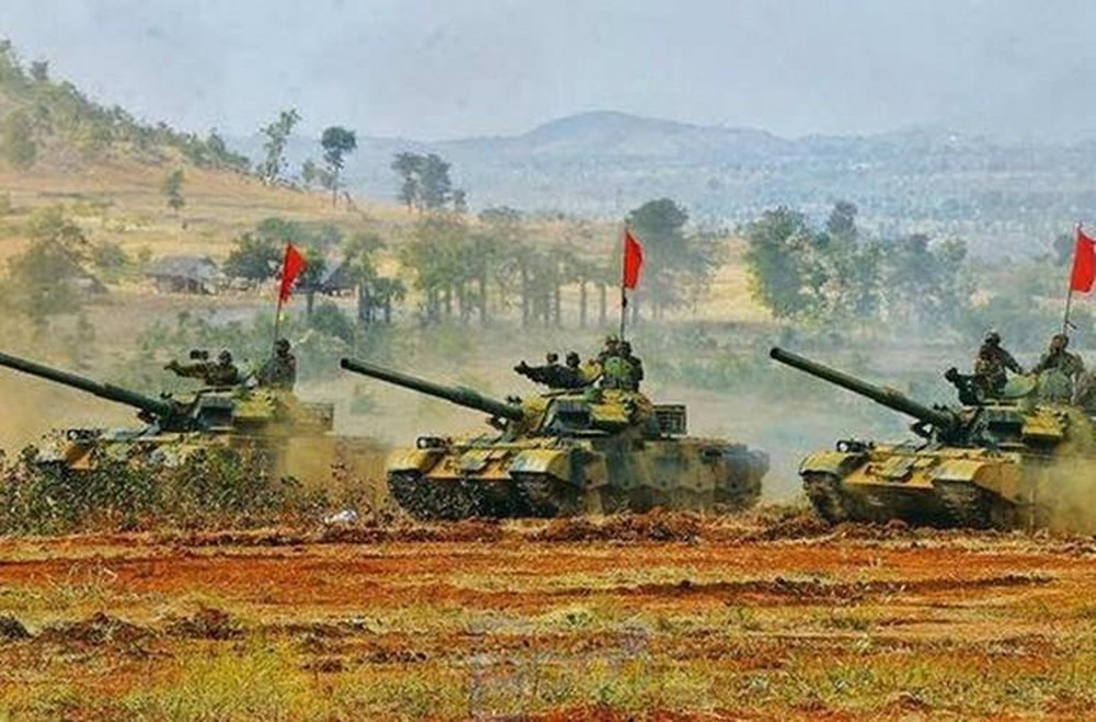 Bản thân Type 69-II vốn dĩ là loại xe tăng cực kỳ nổi tiếng, đây được coi là loại xe tăng đầu tiên do Trung Quốc tự nghiên cứu và phát triển độc lập hoàn toàn, không có sự can tham gia hỗ trợ của Liên Xô. Nguồn ảnh: Pinterest.