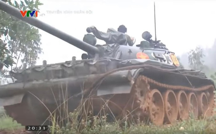 Những xe tăng Type 59 này về cơ bản không khác gì so với T-54/55 của Liên Xô do có chung thiết kế. Vậy nên nhiều khả năng Việt Nam cũng sẽ nâng cấp Type 59 của Trung Quốc lên phiên bản T-55M3 hoặc T-55AM như cách chúng ta đang làm với các xe tăng T-55 từ Liên Xô. Nguồn ảnh: VTV.