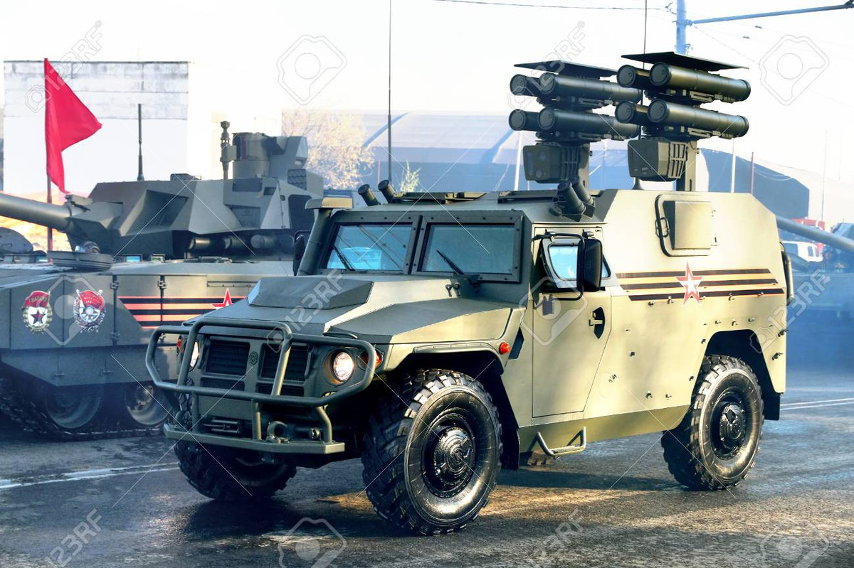 Ngoài ra các tàu sân bay còn được trang bị nhiều loại tên lửa và hệ thống phòng vệ như Phalanx CIWS hay RIM-116 Rolling Airframe Missile, sẽ dễ dàng bắn hạ tên lửa Korrnet có tốc độ bay rất chậm.