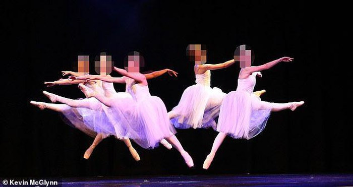 Chan dong o Scotland: 60 hoc vien to hieu pho quay roi tinh duc-Hinh-2