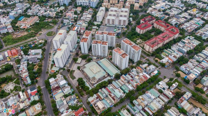 UBND phường Nại Hiên Đông đề nghị người dân tạm thời chuyển sang mua sắm tại các chợ và siêu thị khác trên địa bàn TP Đà Nẵng nhằm đảm bảo an toàn, phòng tránh dịch bệnh lây lan.