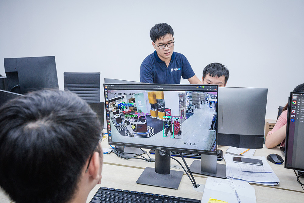 Chuyện “ra đi” hay “trở về” của nhân tài công nghệ Việt Nam Chuyen “ra di” hay “tro ve” cua nhan tai cong nghe Viet Nam