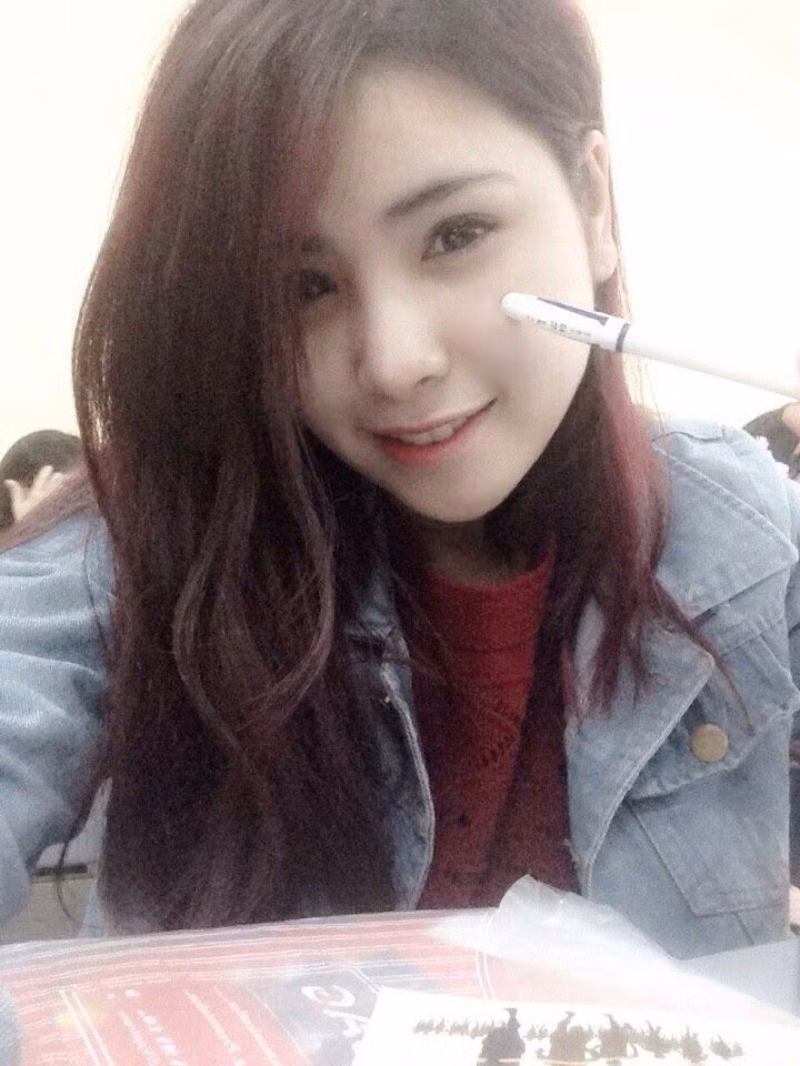 Vẻ đáng yêu của cô nàng nữ sinh Đại học Văn hóa.